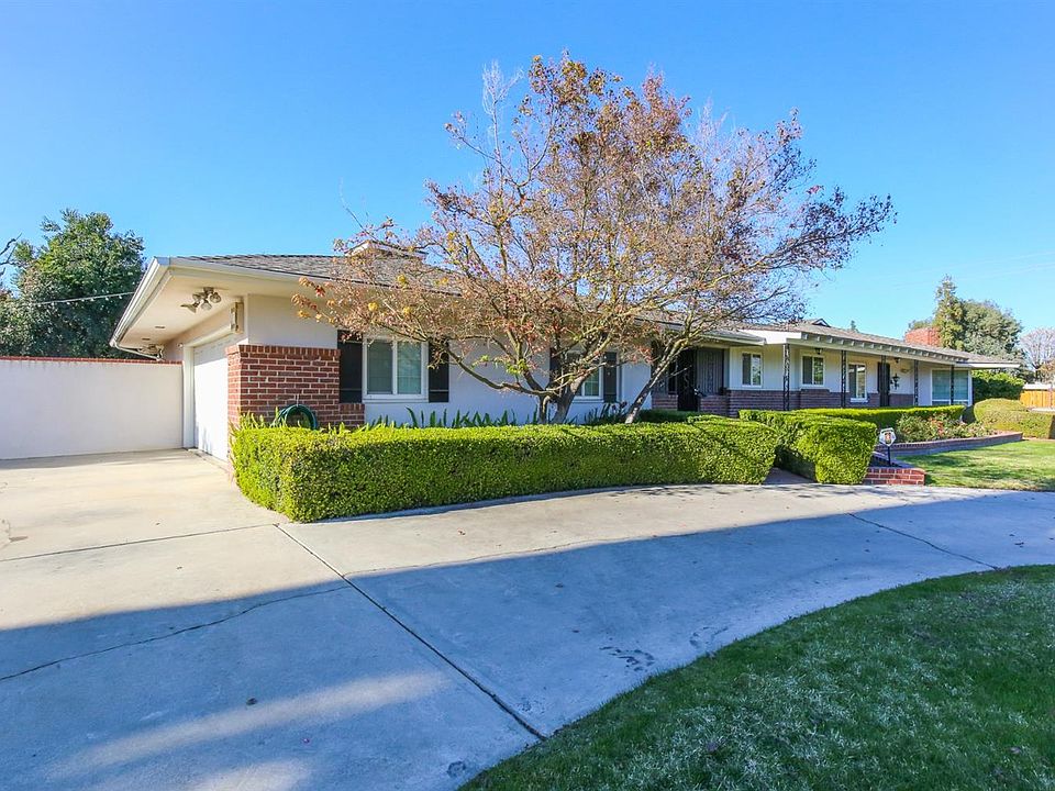 1st image of 4483 N Del Mar Ave