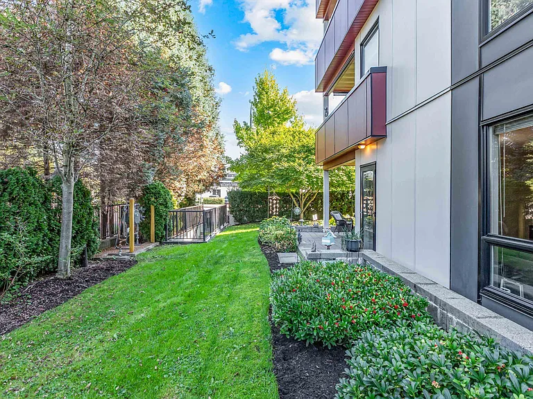 20331 Dewdney Trunk Rd #108 — Photo 23