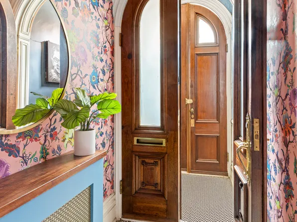 353 West 22nd Street image 14 of 15