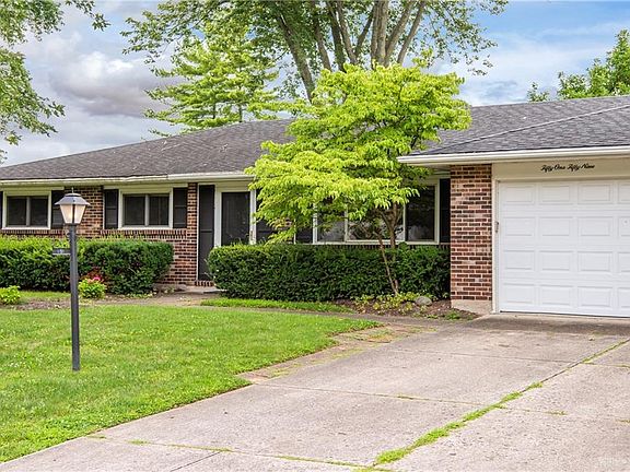 2nd image of 5159 Artesia Dr