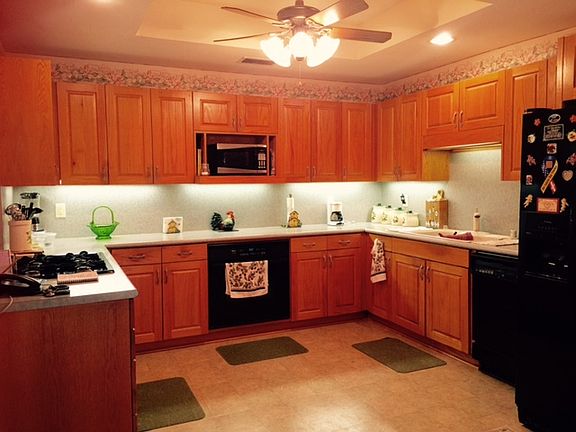 2nd image of 303 Saint Andrews Ct
