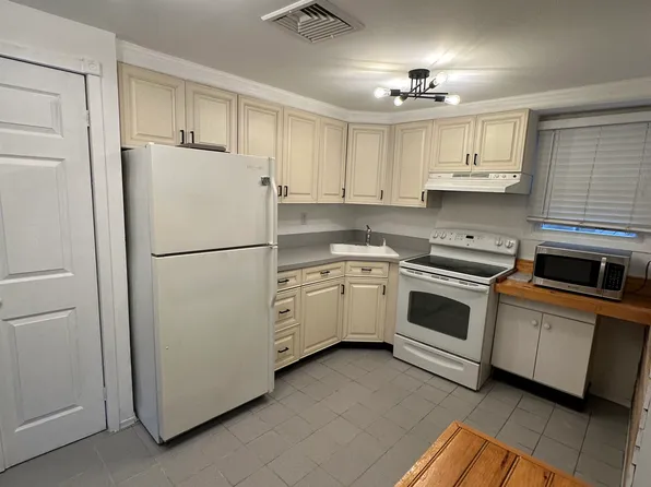 (undisclosed Address), East Northport, NY 11731