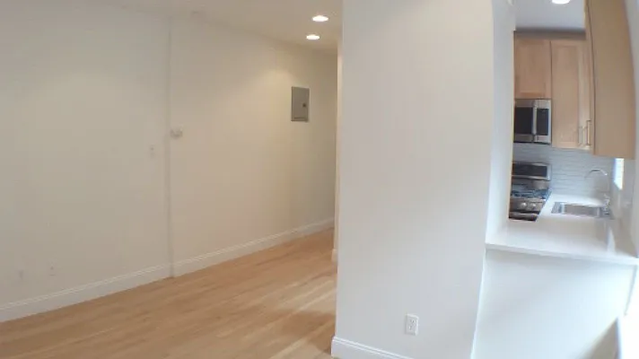 Rented by Bohemia Realty Group | media 39