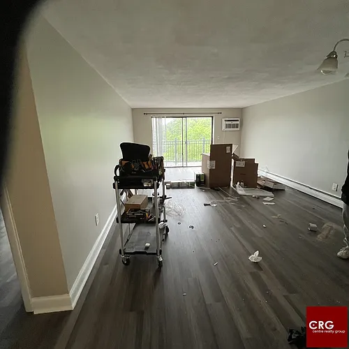 24 Whites Ave Photo 1