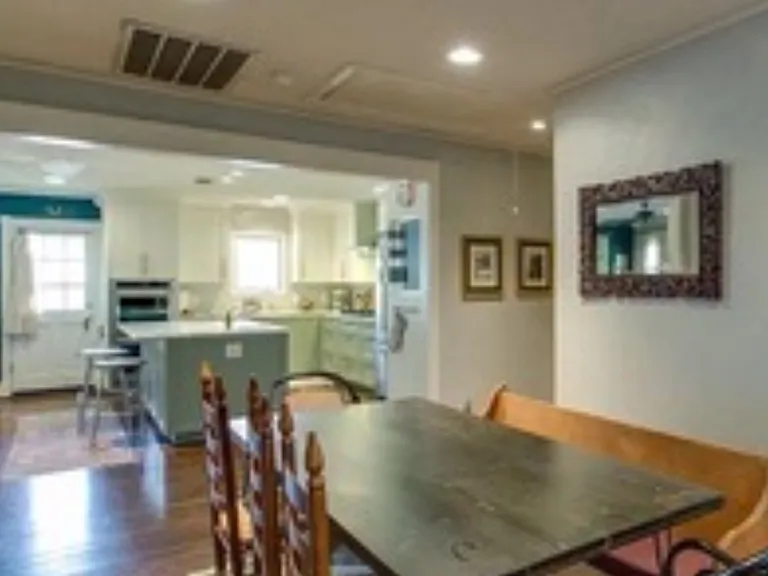 4901 Pershing Ave — Photo 9