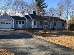 152 North St, Georgetown, MA 01833