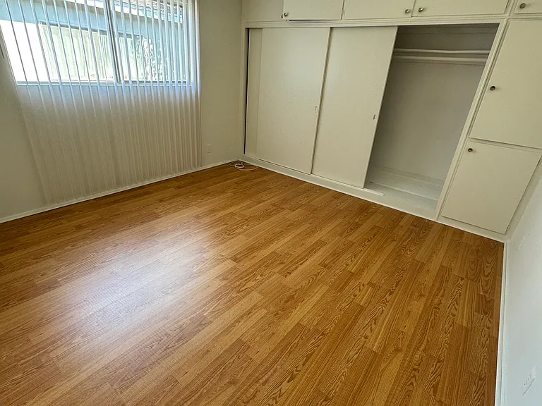 4408 Russell Ave #6 — Photo 6
