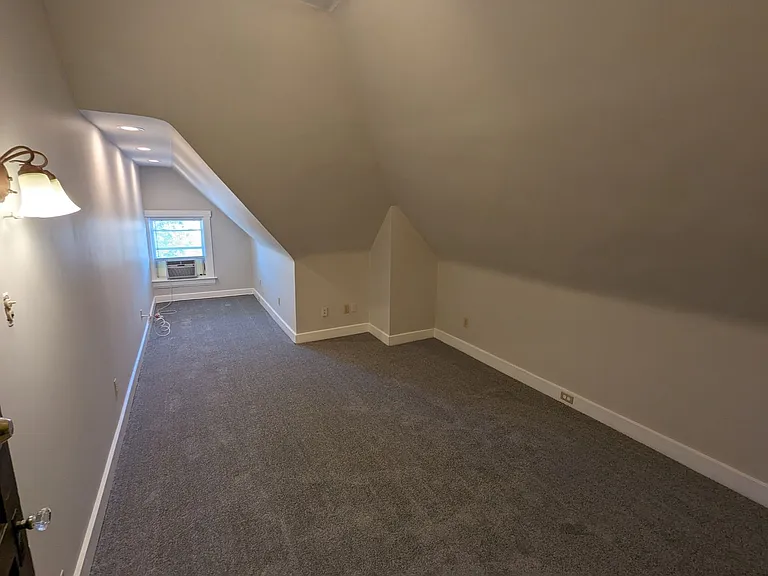 2153 Slane Ave — Photo 7