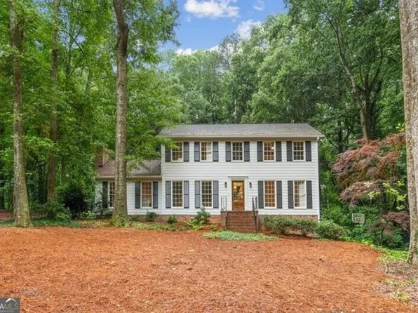 60 Camp Dr, Carrollton, GA 30117