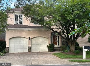 2903 Langholm Pl, Vienna, VA 22181