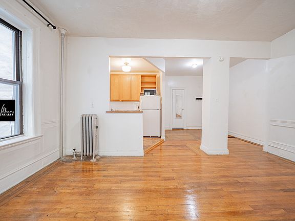 3rd image of 352 Saint Johns Pl APT 3D