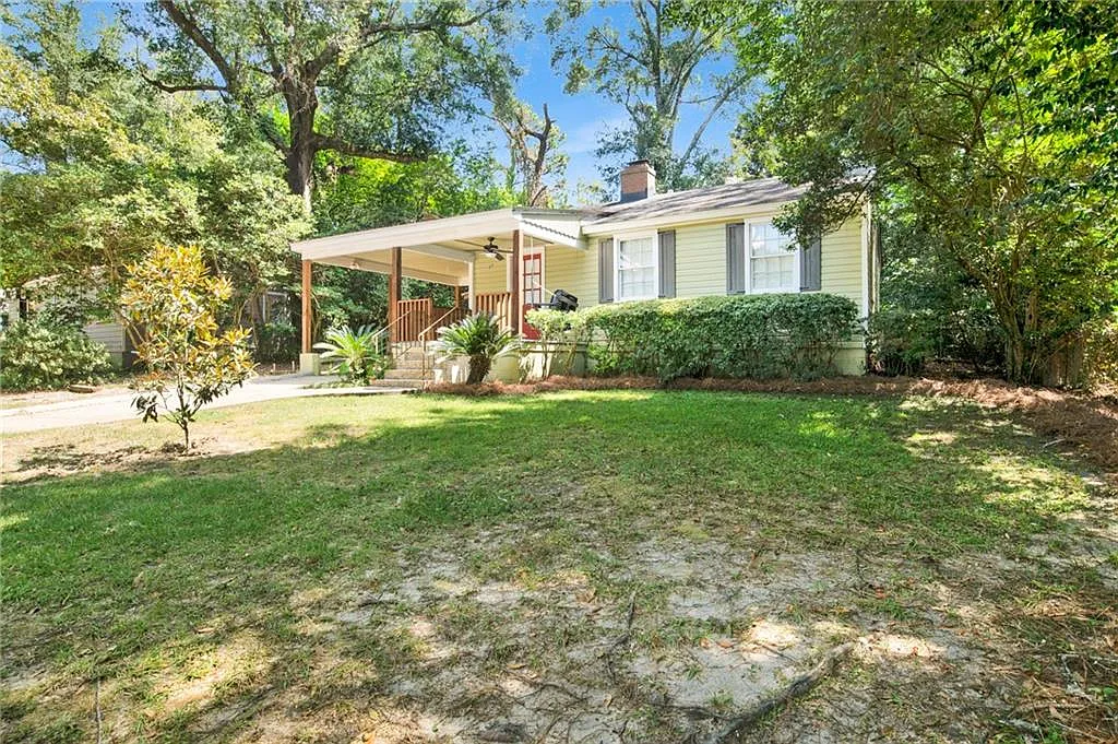 2 bed, 1.5 bath, 900 sqft, $1,495 — Photo 2