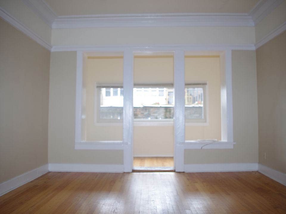 Living Room & Sunroom