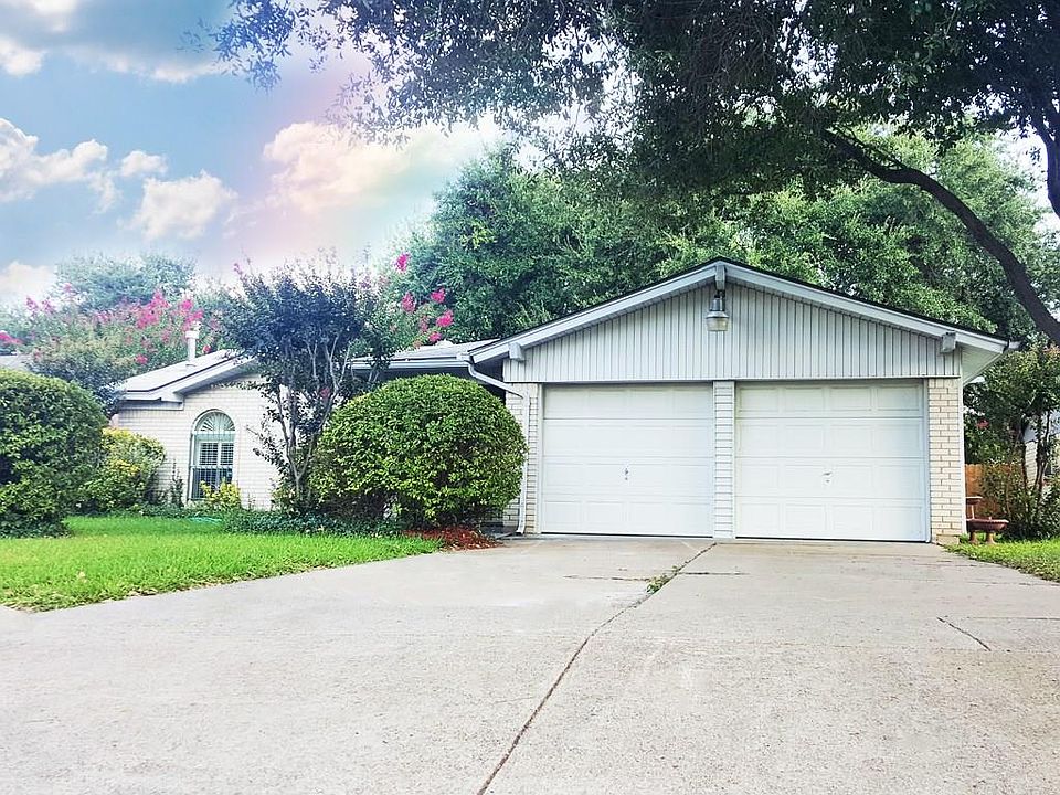 1st image of 529 Forrest Hill Ln