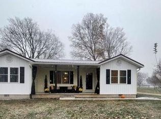 702 S 4th St, Orleans, IN 47452