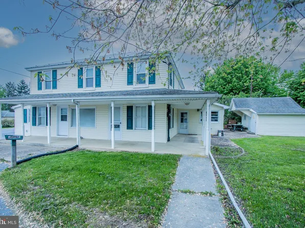 3743 Apple Harvest Dr, Glengary, WV 25421