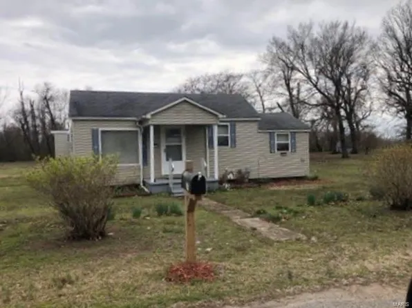 507 W 3rd Ave, Malden, MO 63863