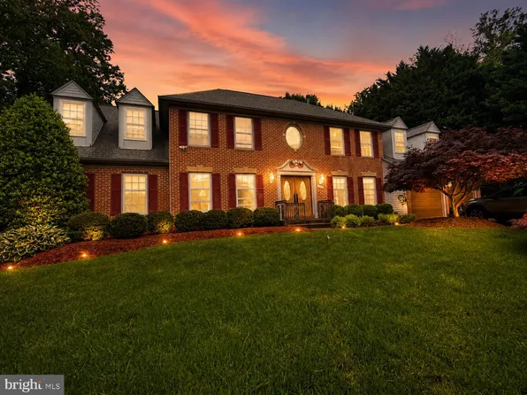 3934 Spirea Ct, Woodbridge, VA 22193