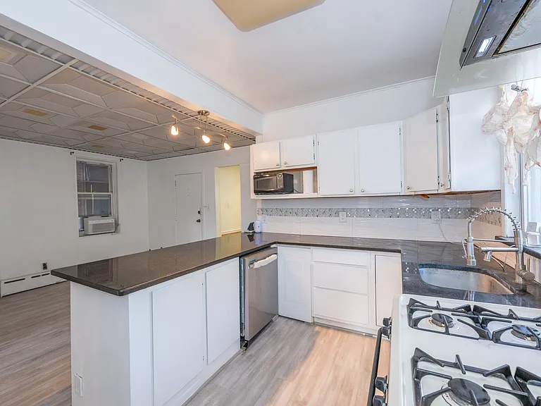 12 Garfield Ave #1 — Photo 9