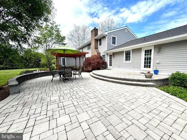 223 Lambertville Hopewell Rd, Hopewell, NJ 08525