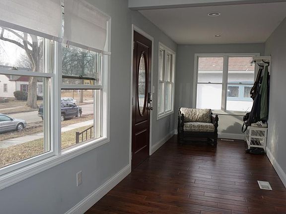 4th image of 3642 Russell Ave N