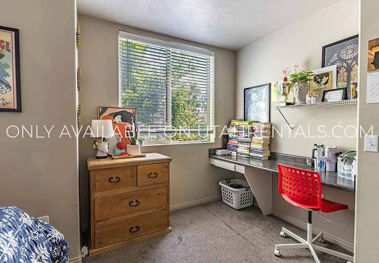 871 E 620 N #J2-1 — Photo 8