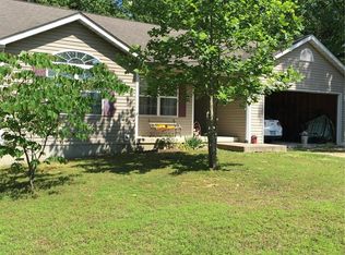 1760 Winkler Rd, Saint Clair, MO 63077