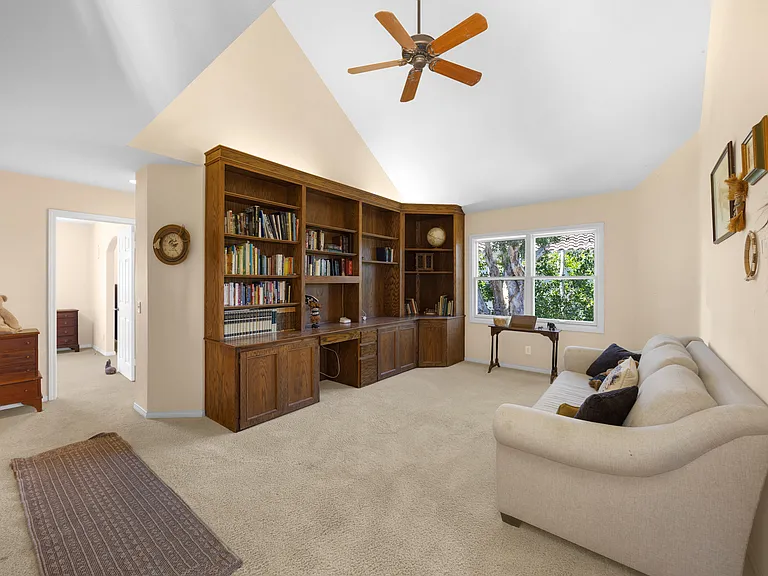 24961 Sandridge Cir — Photo 35