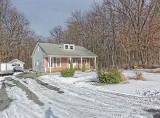 64 Gilligan Rd, East Greenbush, NY 12061