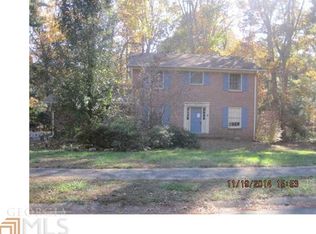 4909 Pine Hill Ct E, Stone Mountain, GA 30088