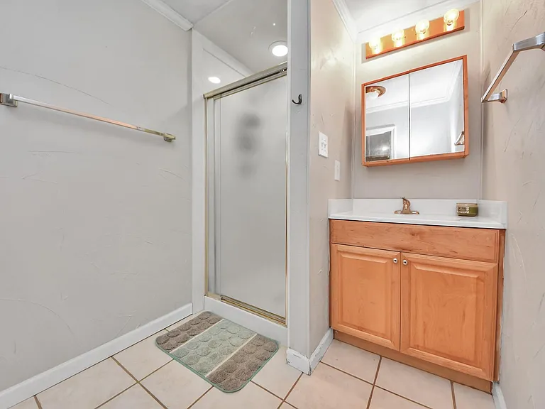 3310 Little Farms Ct — Photo 14