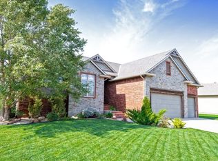 3350 N Brush Creek Ct, Wichita, KS 67205