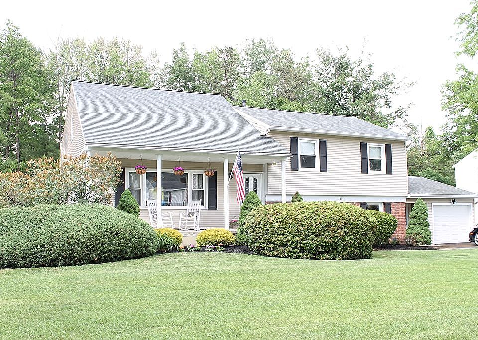 1st image of 3291 Marilyn St