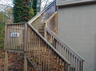 886 Drager Rd, Columbia, PA 17512