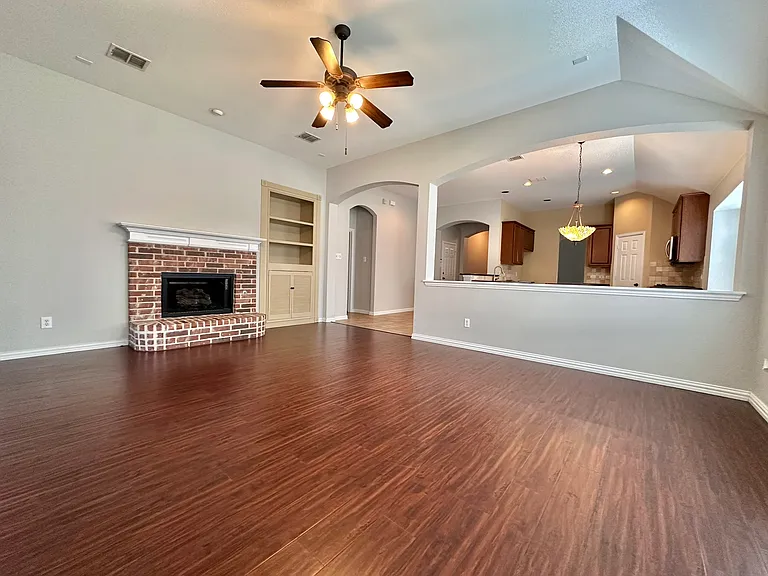 9321 Jerico Dr — Photo 2