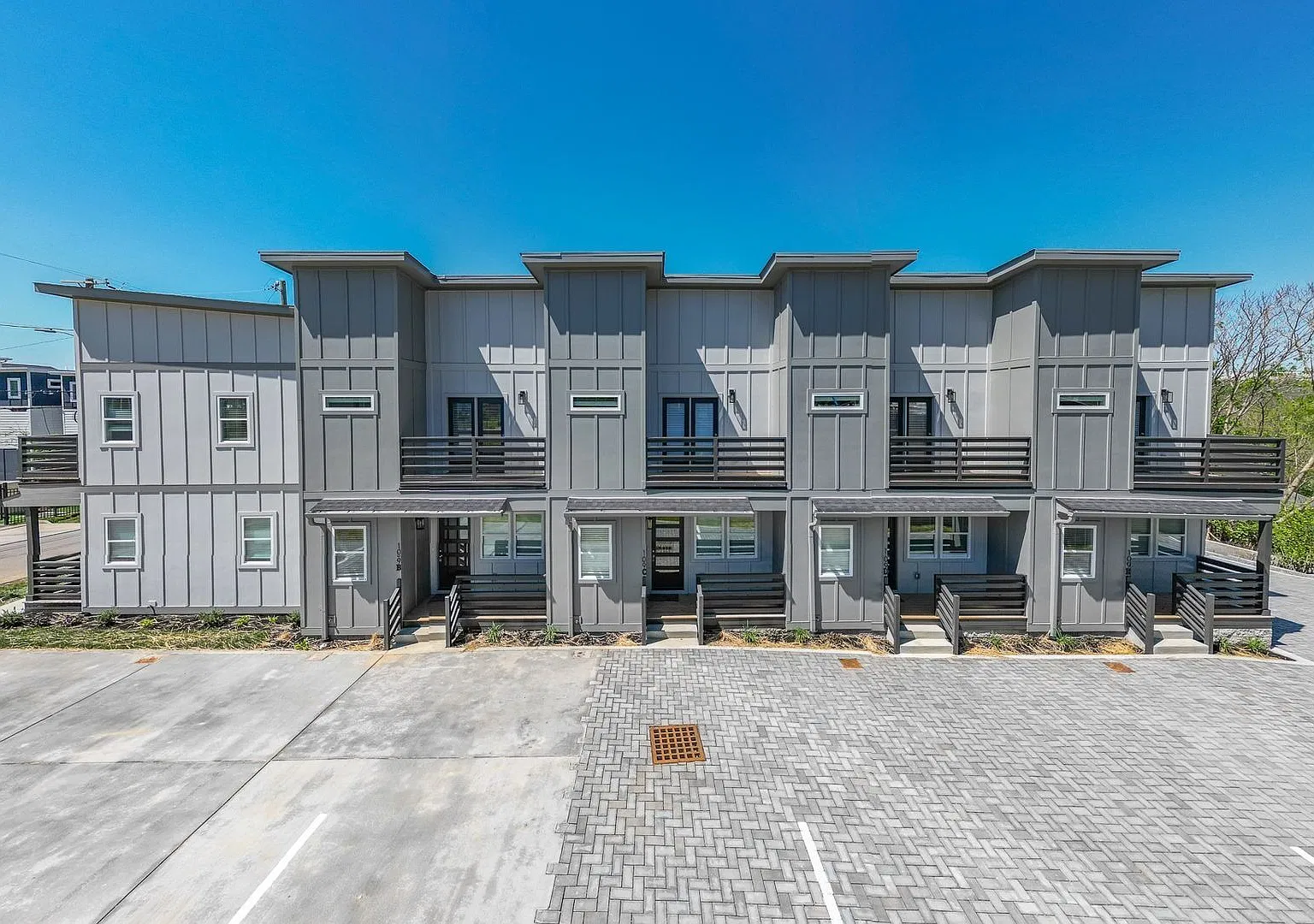 New East Nash Townhome! — Photo 1