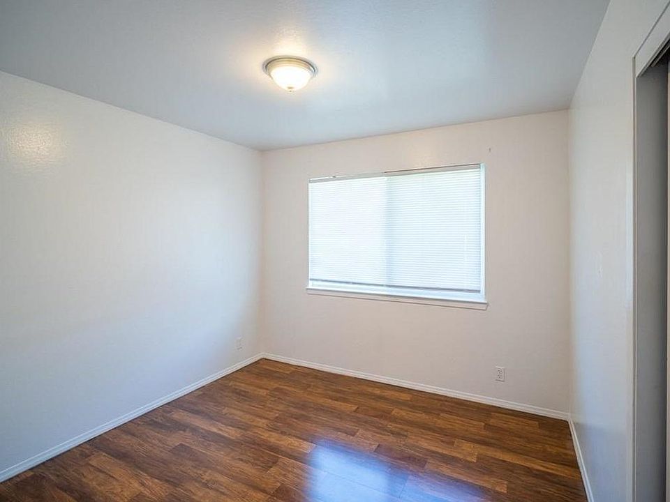 2nd image of 12732 Muroc St