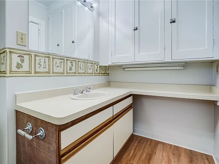 190 Dartmouth St #1 — Photo 13