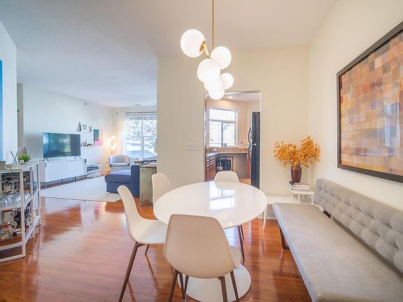 5th image of 1619 N Farwell Ave APT 109