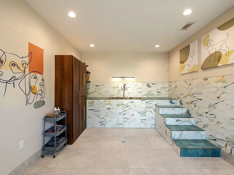 Brand New Pet Spa
