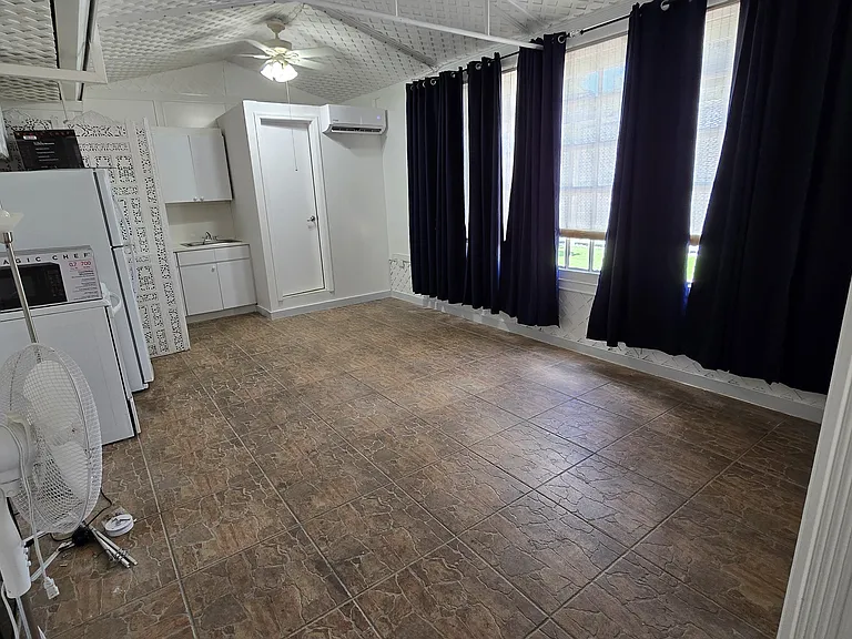 1901 SW 2nd Ave #2 — Photo 6