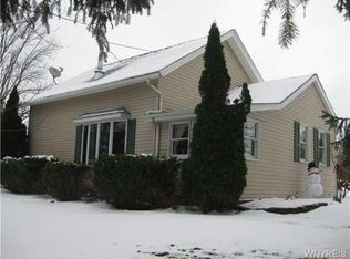 6565 Northwoods Rd, Arcade, NY 14009