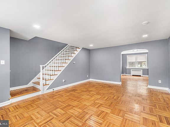 4th image of 3448 Valley Green Dr