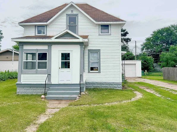 715 Spring Street, Eau Claire, WI 54703