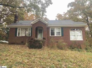 1 Nora Dr, Greenville, SC 29609