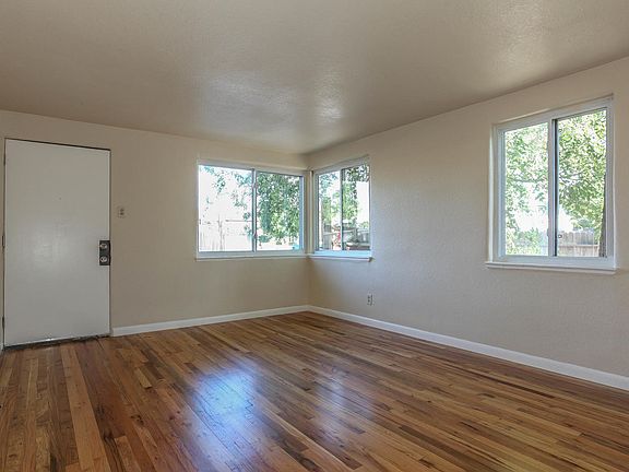 3rd image of 3320 W 17th Ave