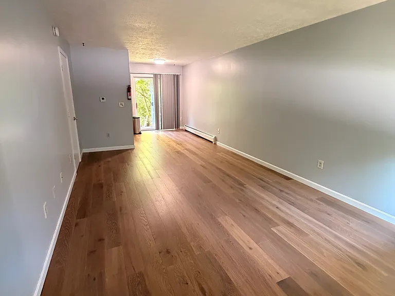 237 S Main St #5 — Photo 2