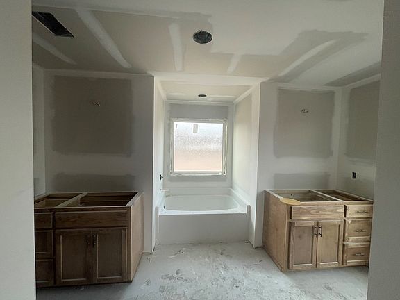 5th image of 1715 Teeterville Rd