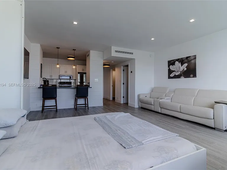 20 E Island Ave #1415 — Photo 14