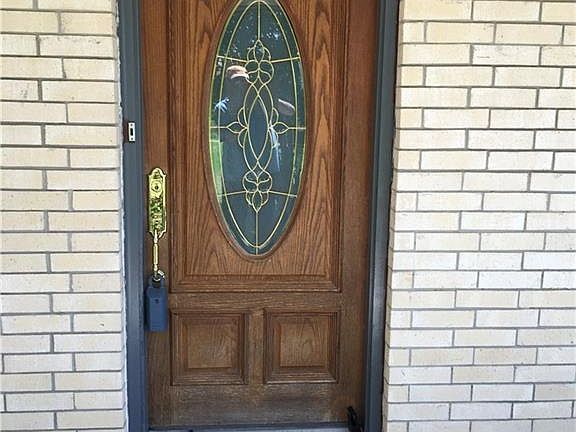 5th image of 3520 Victorine Ln APT B